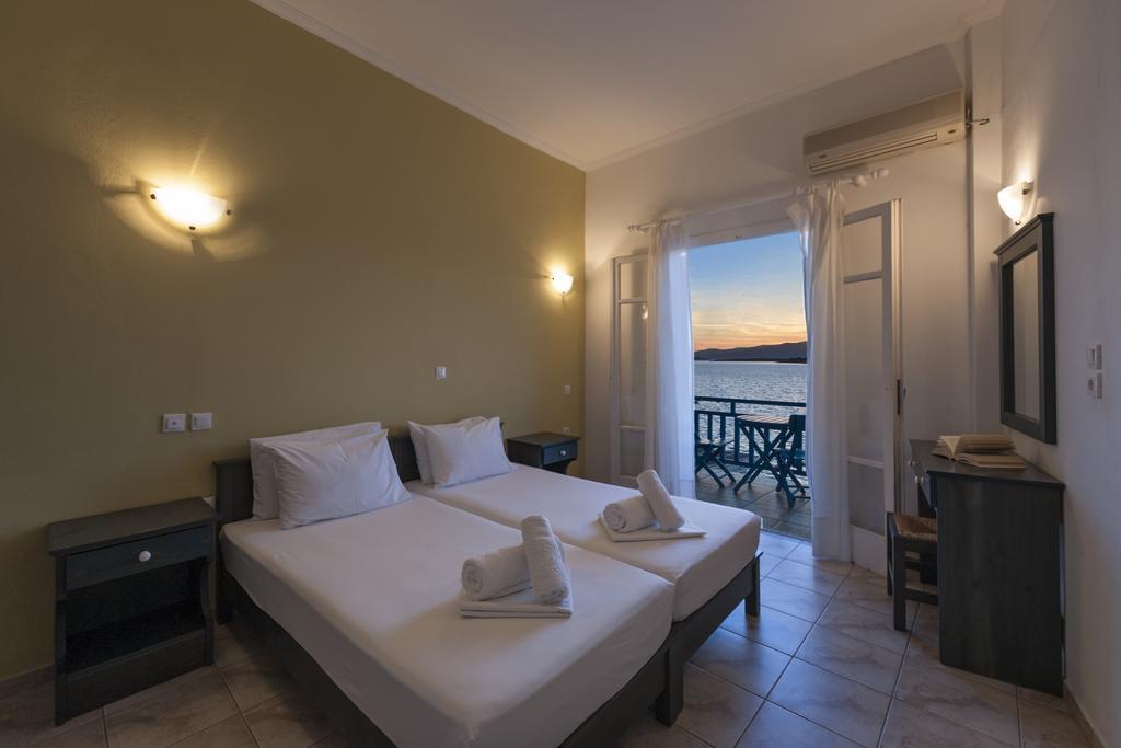 Angeliki Seaside Hotel Alikí 外观 照片